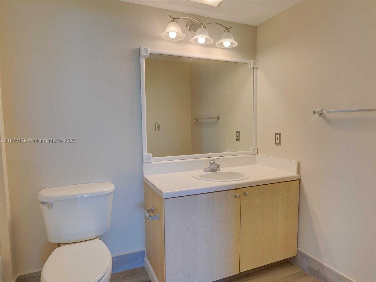 Small Image of 3000 CORAL WAY #1221, Miami Number 21