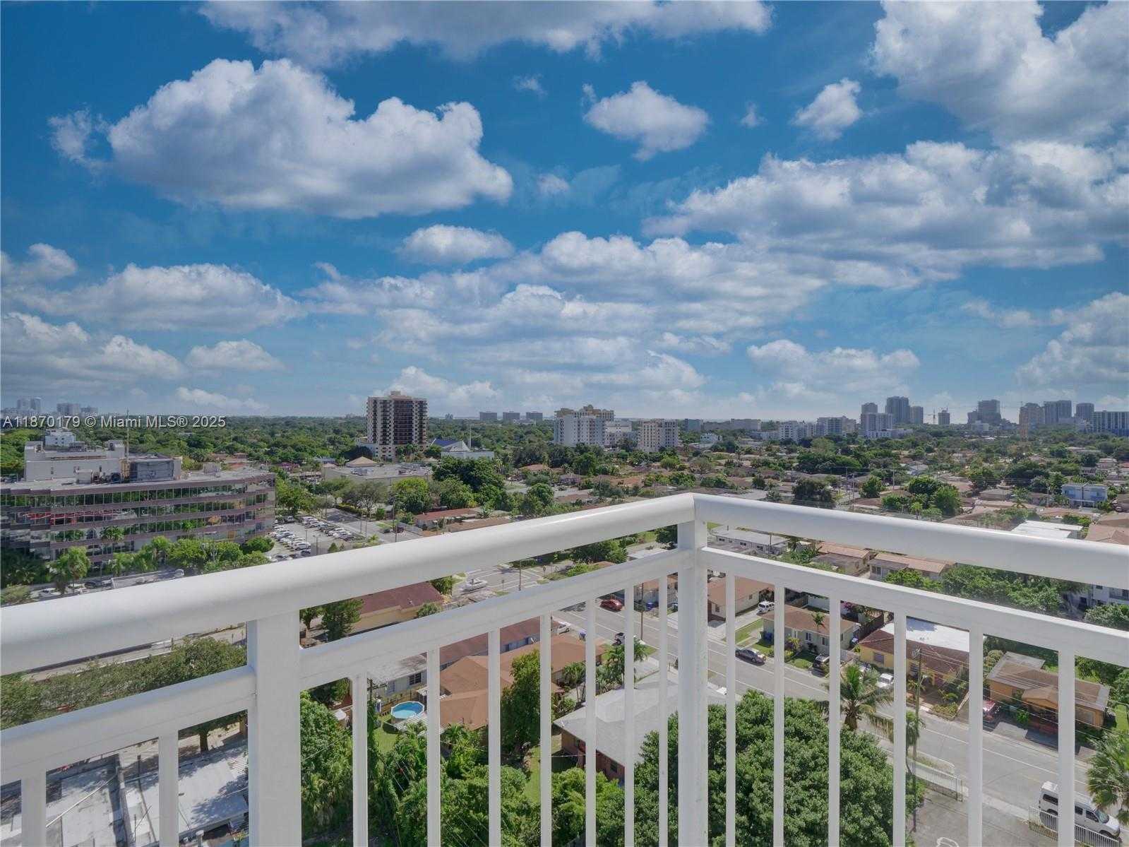 Small Image of 3000 CORAL WAY #1221, Miami Number 3