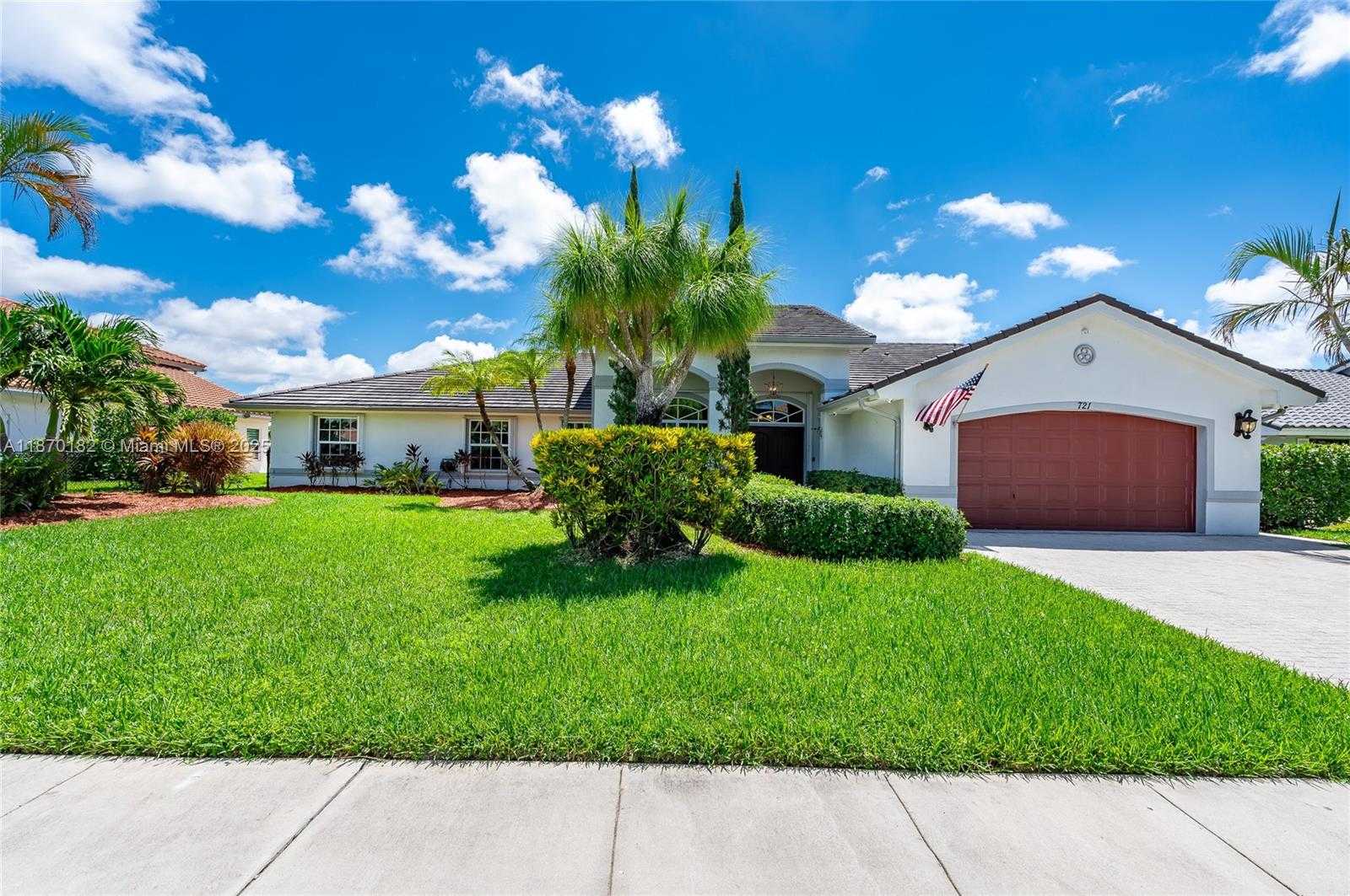 Small Image of 721 NORTH WEST 193RD AVE, Pembroke Pines Number 3