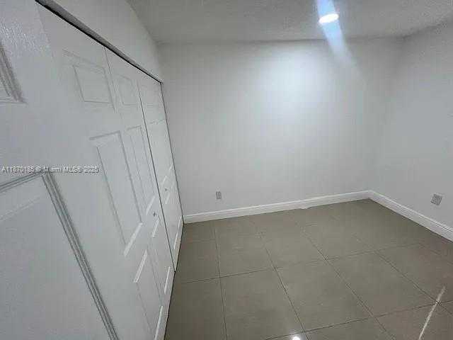 Small Image of 5229 SOUTH WEST 140TH PL, Miami Number 12