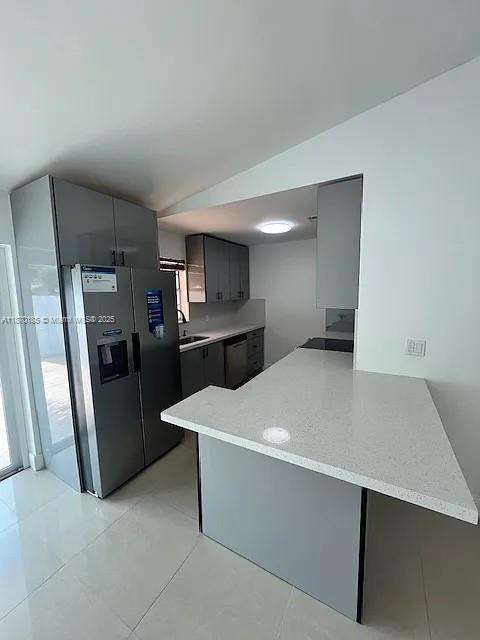 Small Image of 5229 SOUTH WEST 140TH PL, Miami Number 4