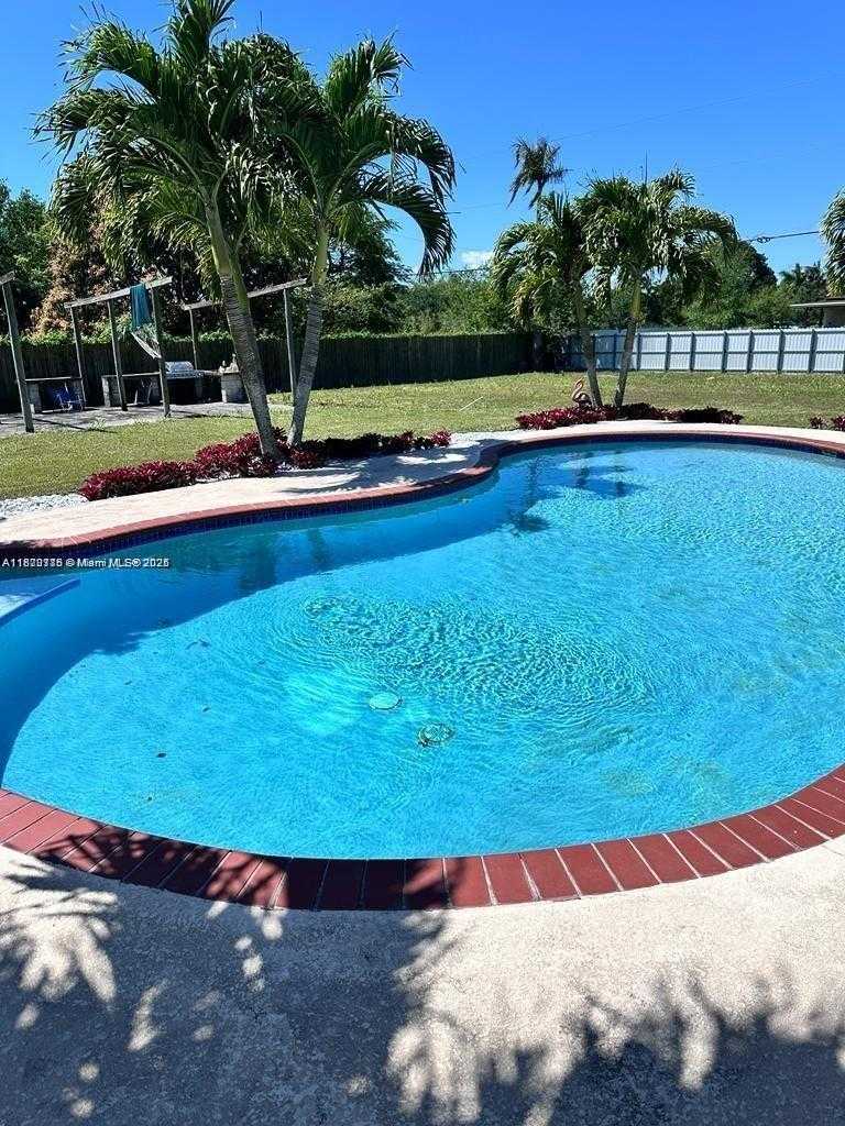 Small Image of 21080 SOUTH WEST 242ND ST, Homestead Number 3