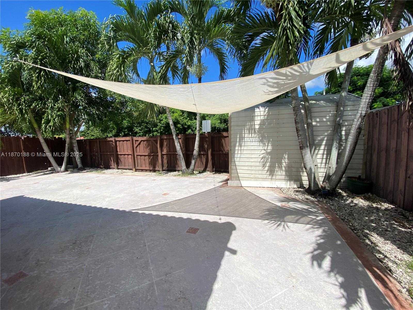 Small Image of 14347 SOUTH WEST 176TH TER, Miami Number 12