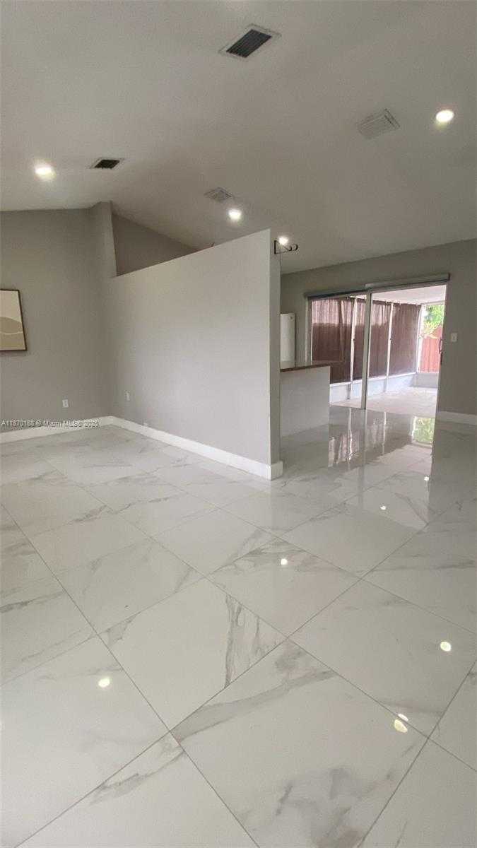 Small Image of 14347 SOUTH WEST 176TH TER, Miami Number 17