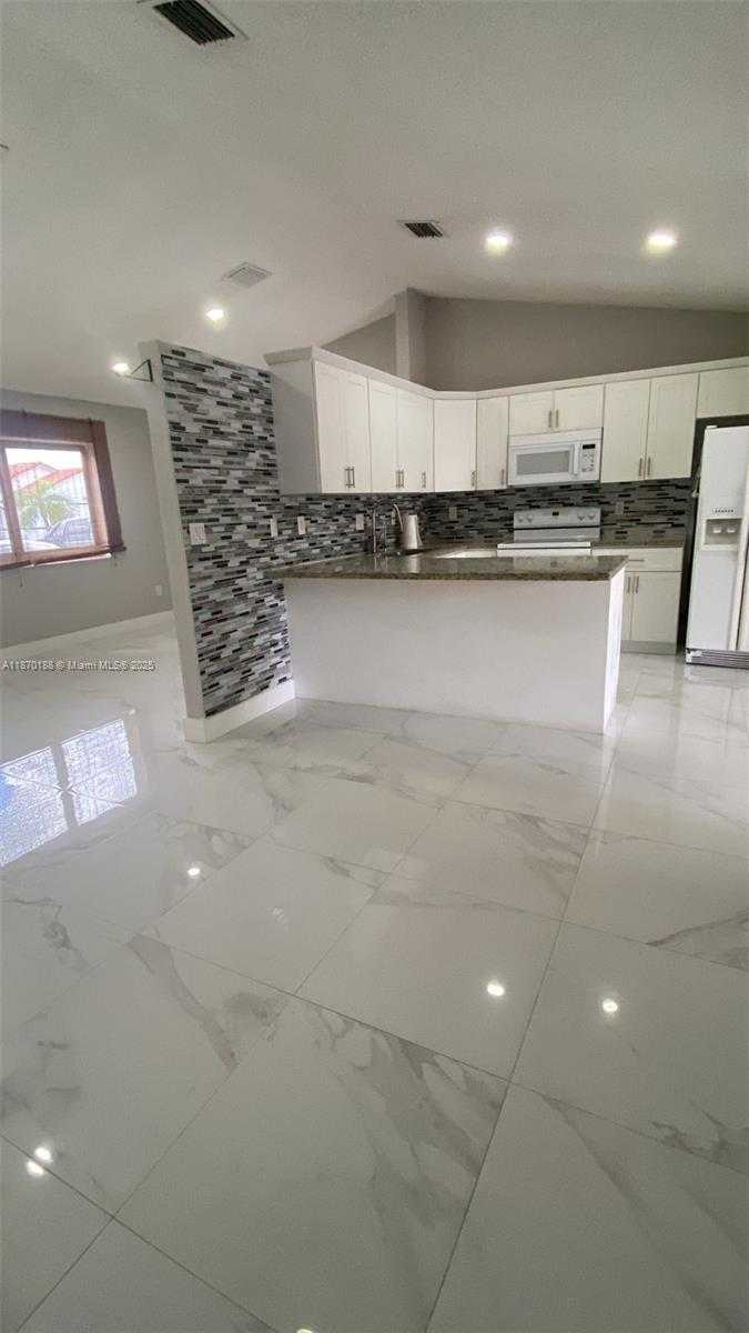 Small Image of 14347 SOUTH WEST 176TH TER, Miami Number 18