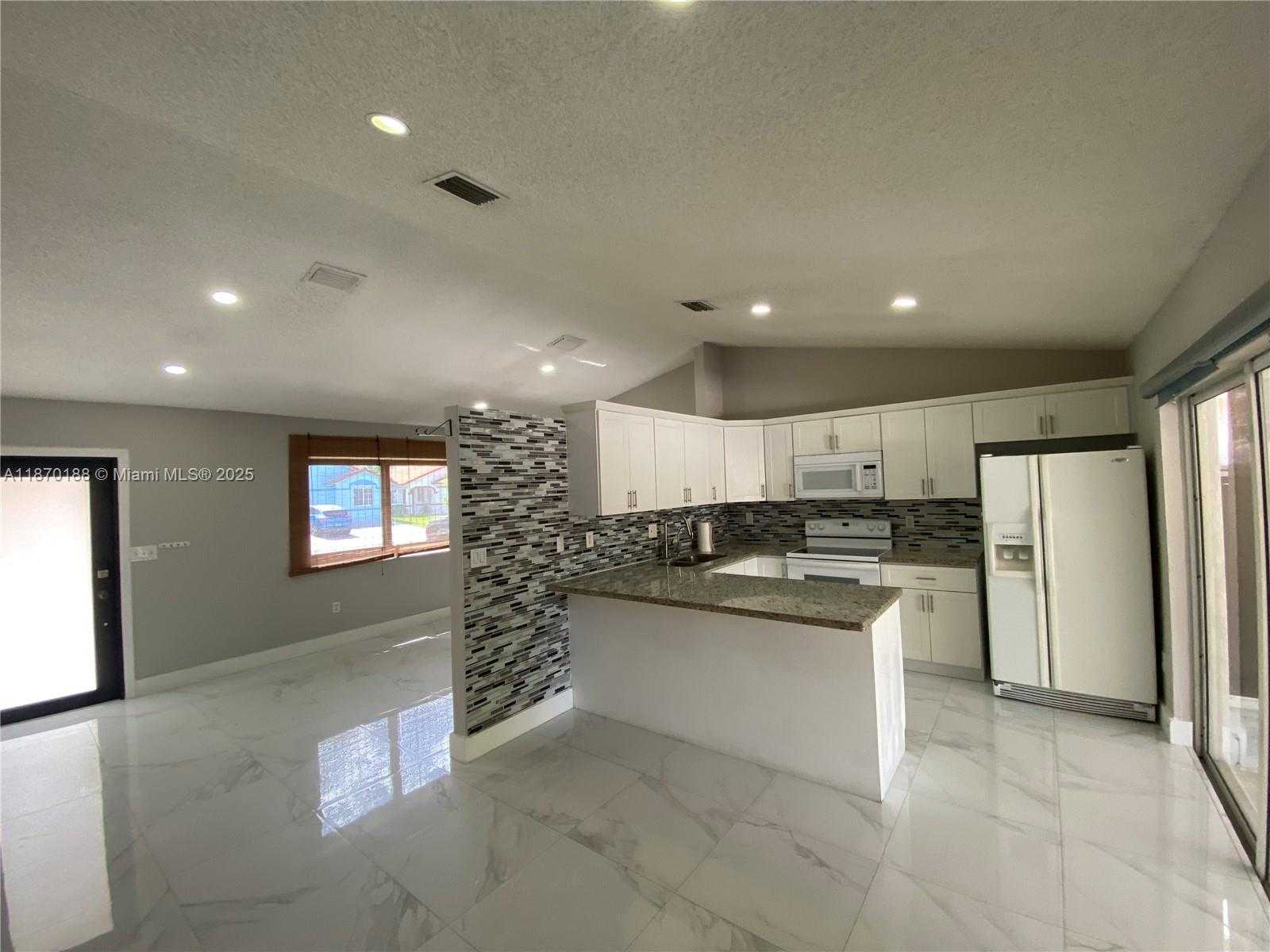 Small Image of 14347 SOUTH WEST 176TH TER, Miami Number 2