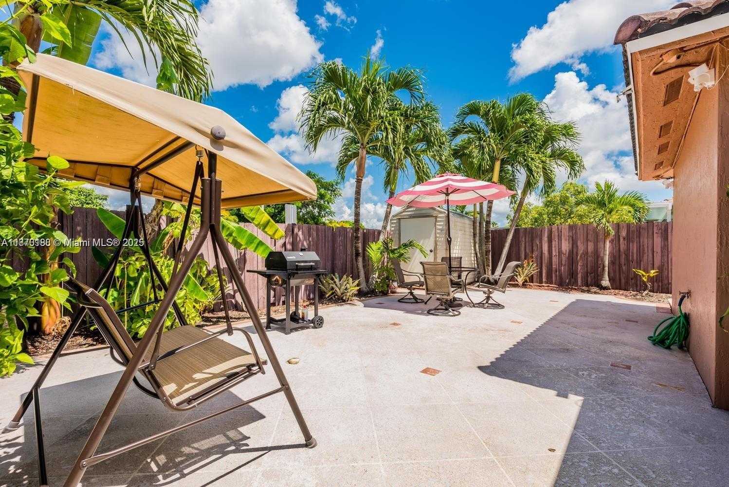 Small Image of 14347 SOUTH WEST 176TH TER, Miami Number 21