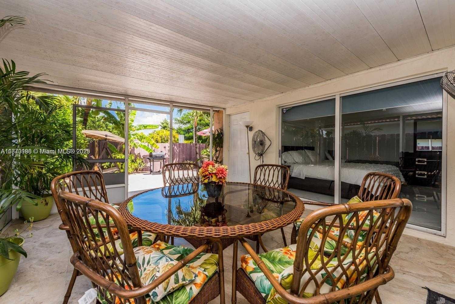Small Image of 14347 SOUTH WEST 176TH TER, Miami Number 22