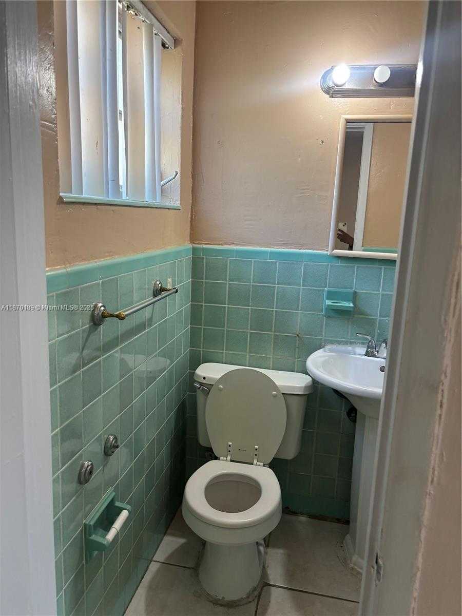 Small Image of 1181 NORTH EAST 154TH TER, North Miami Beach Number 5