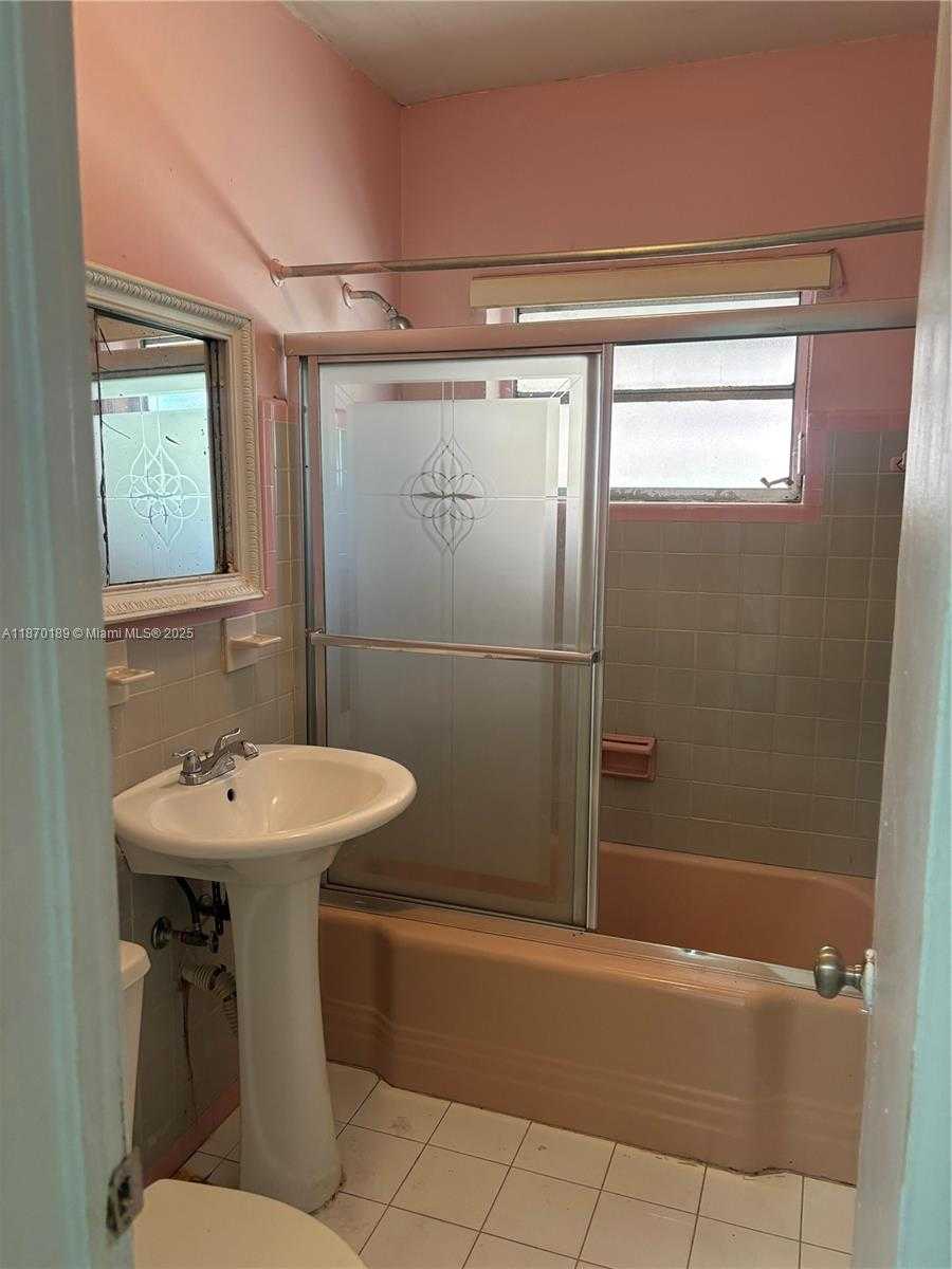 Small Image of 1181 NORTH EAST 154TH TER, North Miami Beach Number 7