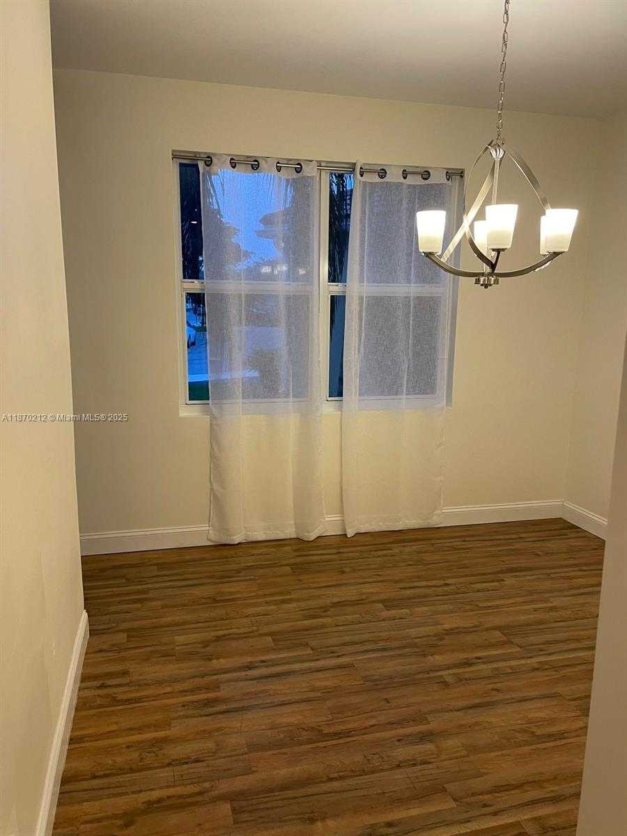 Small Image of 784 CHIMNEY ROCK RD, Weston Number 11