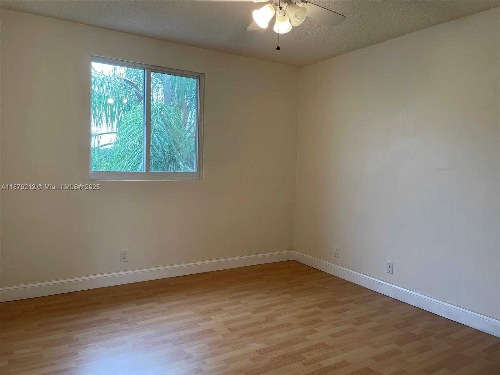 Small Image of 784 CHIMNEY ROCK RD, Weston Number 26