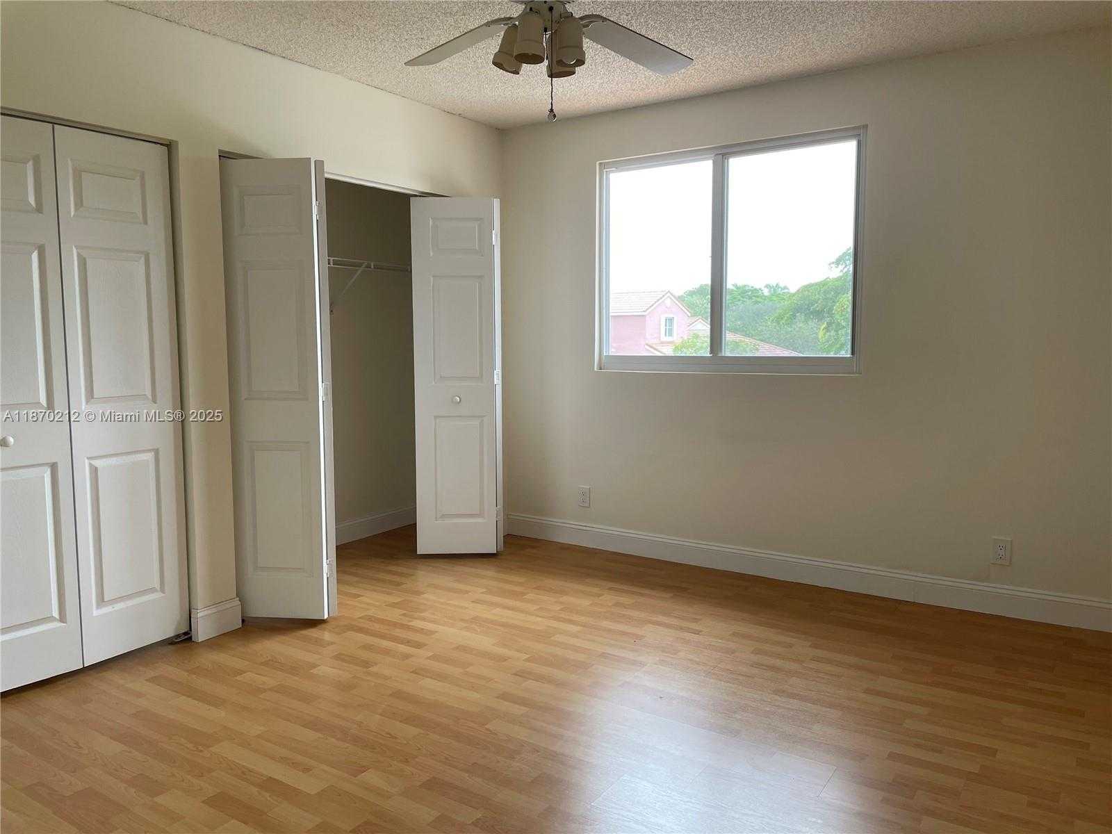 Small Image of 784 CHIMNEY ROCK RD, Weston Number 31