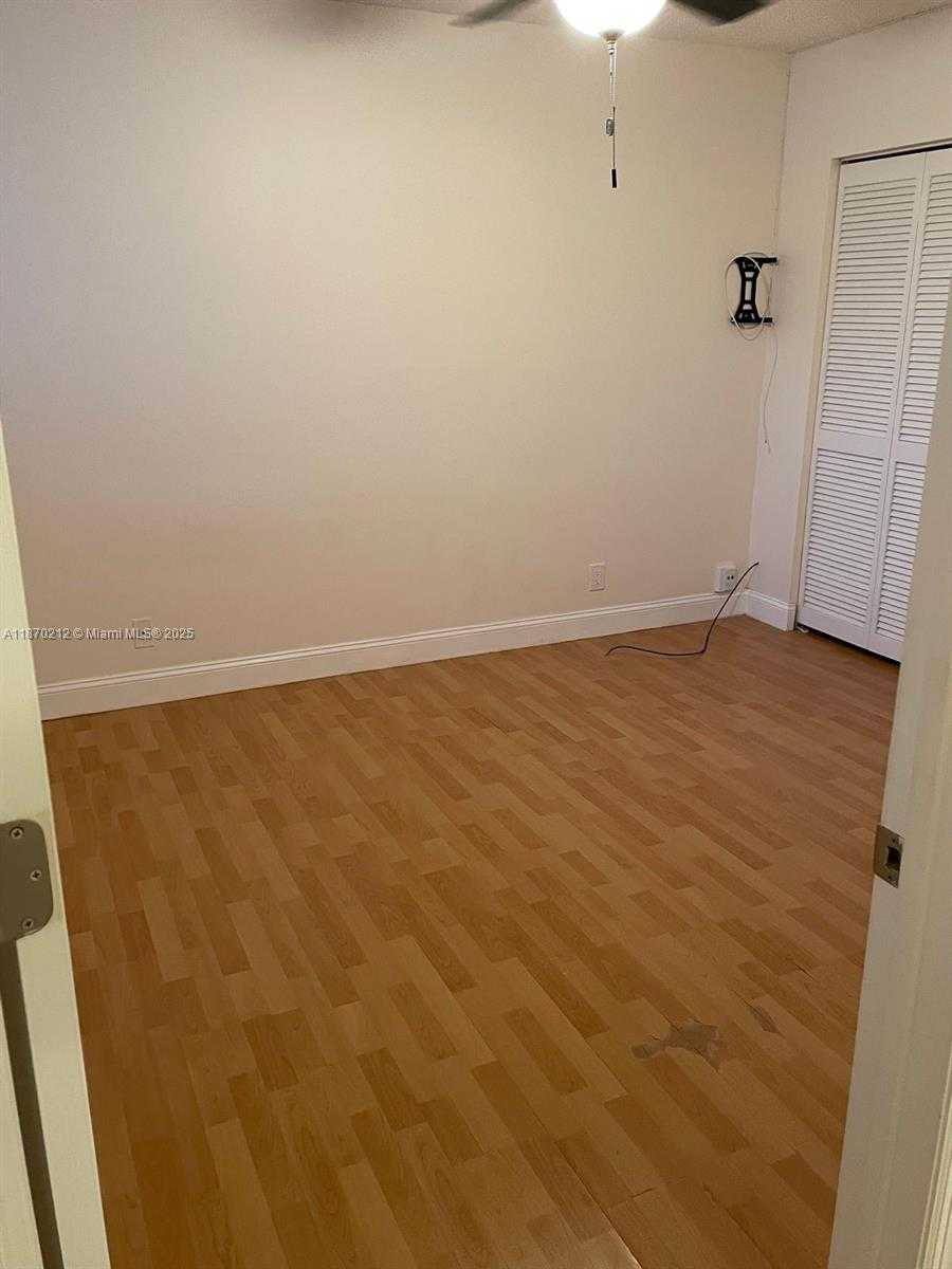 Small Image of 784 CHIMNEY ROCK RD, Weston Number 40