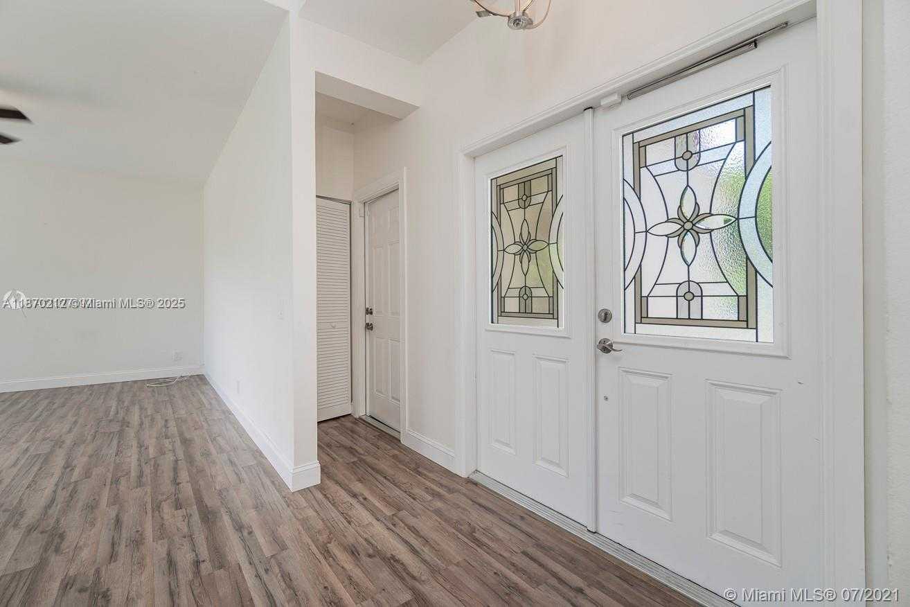 Small Image of 784 CHIMNEY ROCK RD, Weston Number 7