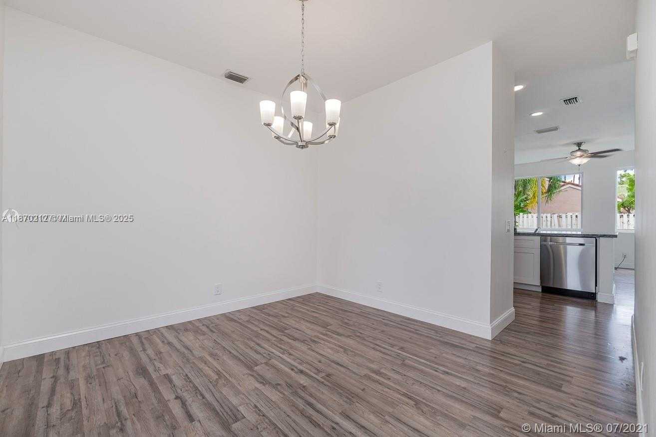 Small Image of 784 CHIMNEY ROCK RD, Weston Number 8