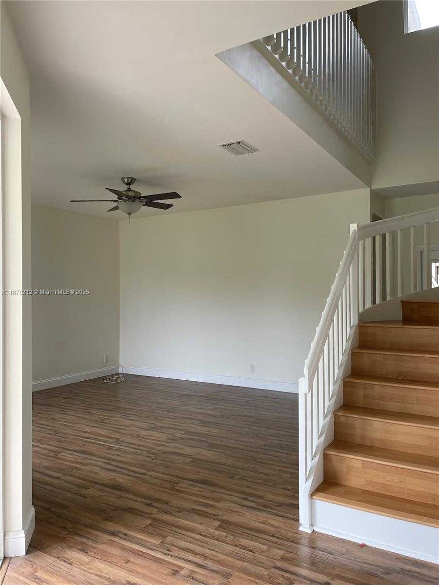Small Image of 784 CHIMNEY ROCK RD, Weston Number 9