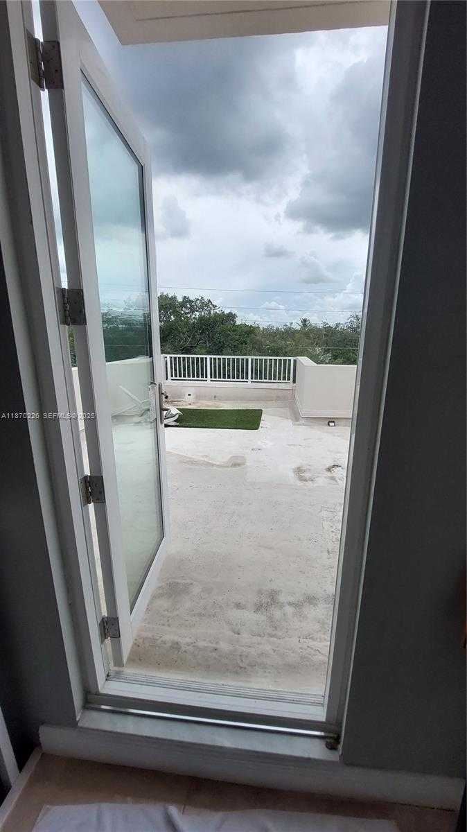 Small Image of 1115 NORTH 17TH #2, Hollywood Number 33