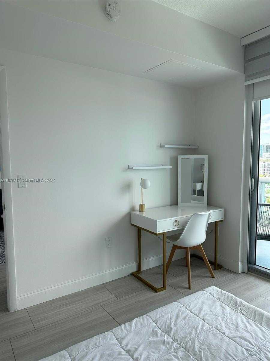 Small Image of 333 NORTH EAST 24TH ST #1205, Miami Number 13