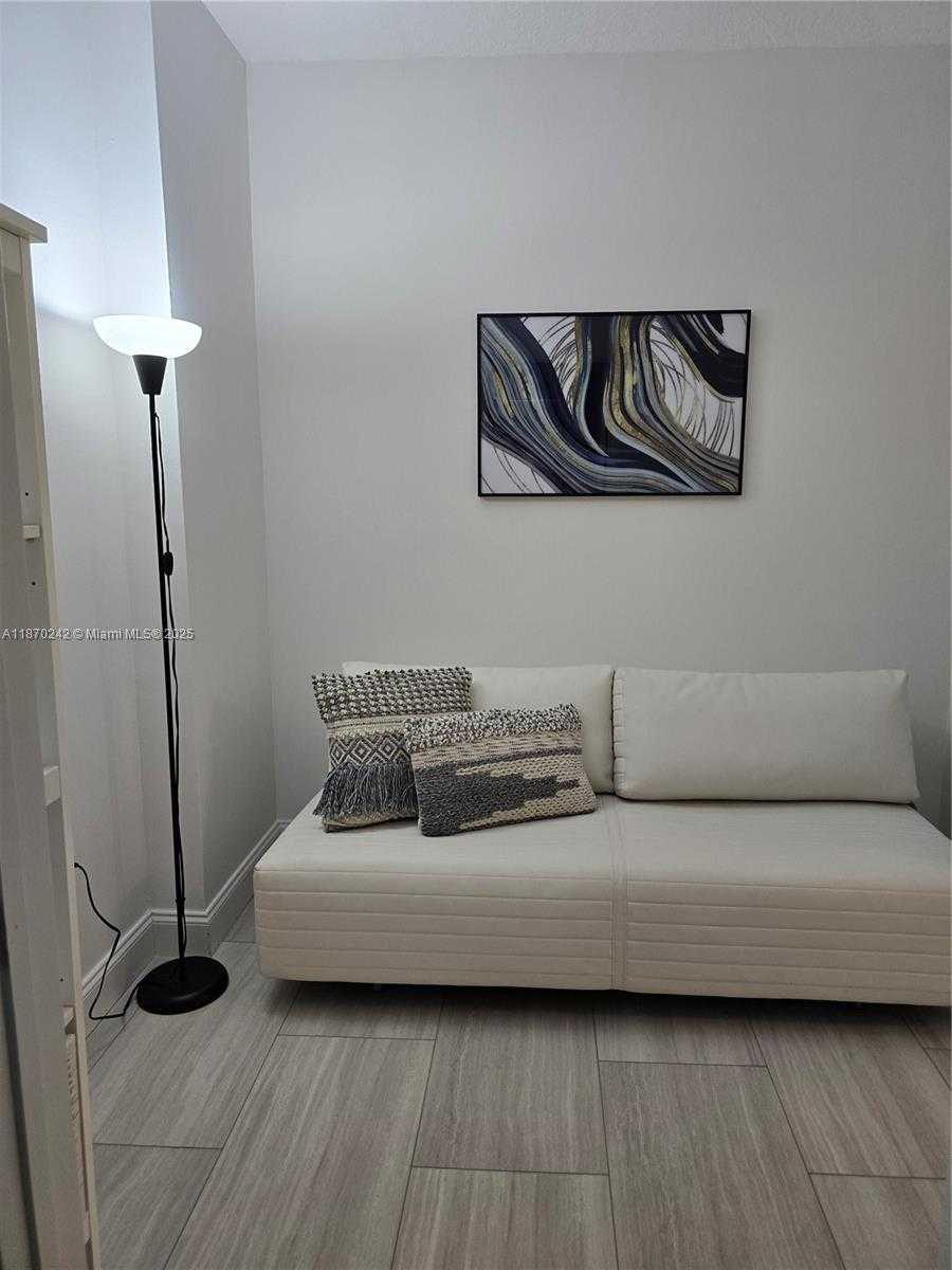 Small Image of 333 NORTH EAST 24TH ST #1205, Miami Number 17