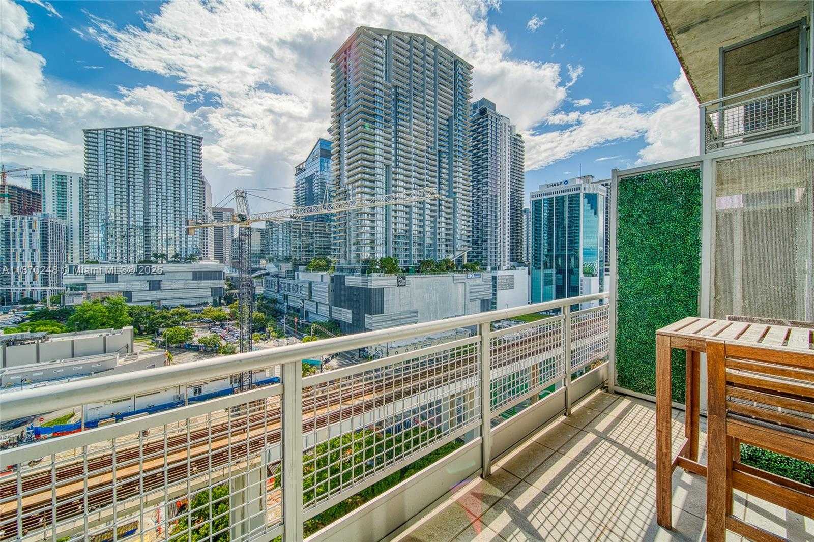 Small Image of 690 SOUTH WEST 1ST CT #1520, Miami Number 15