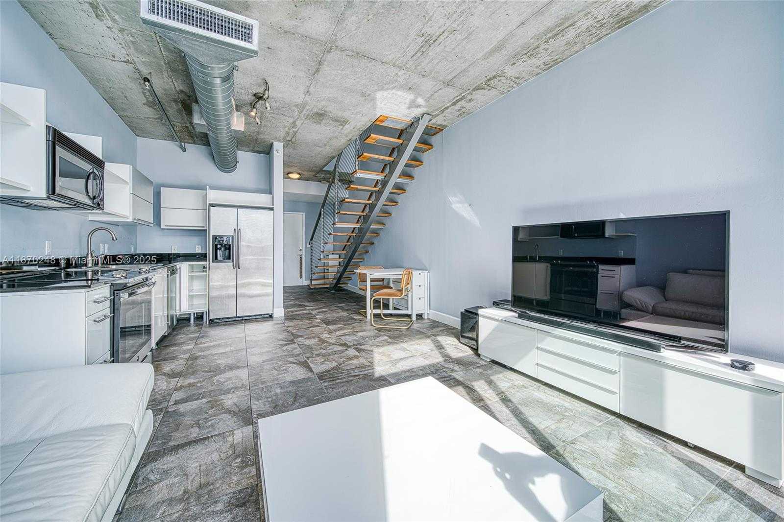 Small Image of 690 SOUTH WEST 1ST CT #1520, Miami Number 2