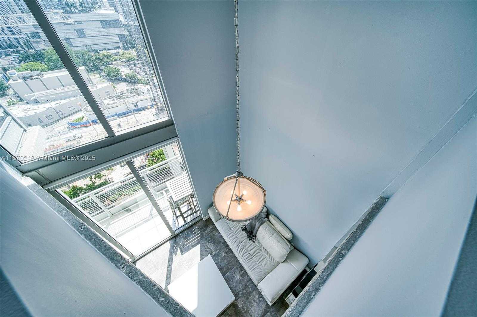 Small Image of 690 SOUTH WEST 1ST CT #1520, Miami Number 24