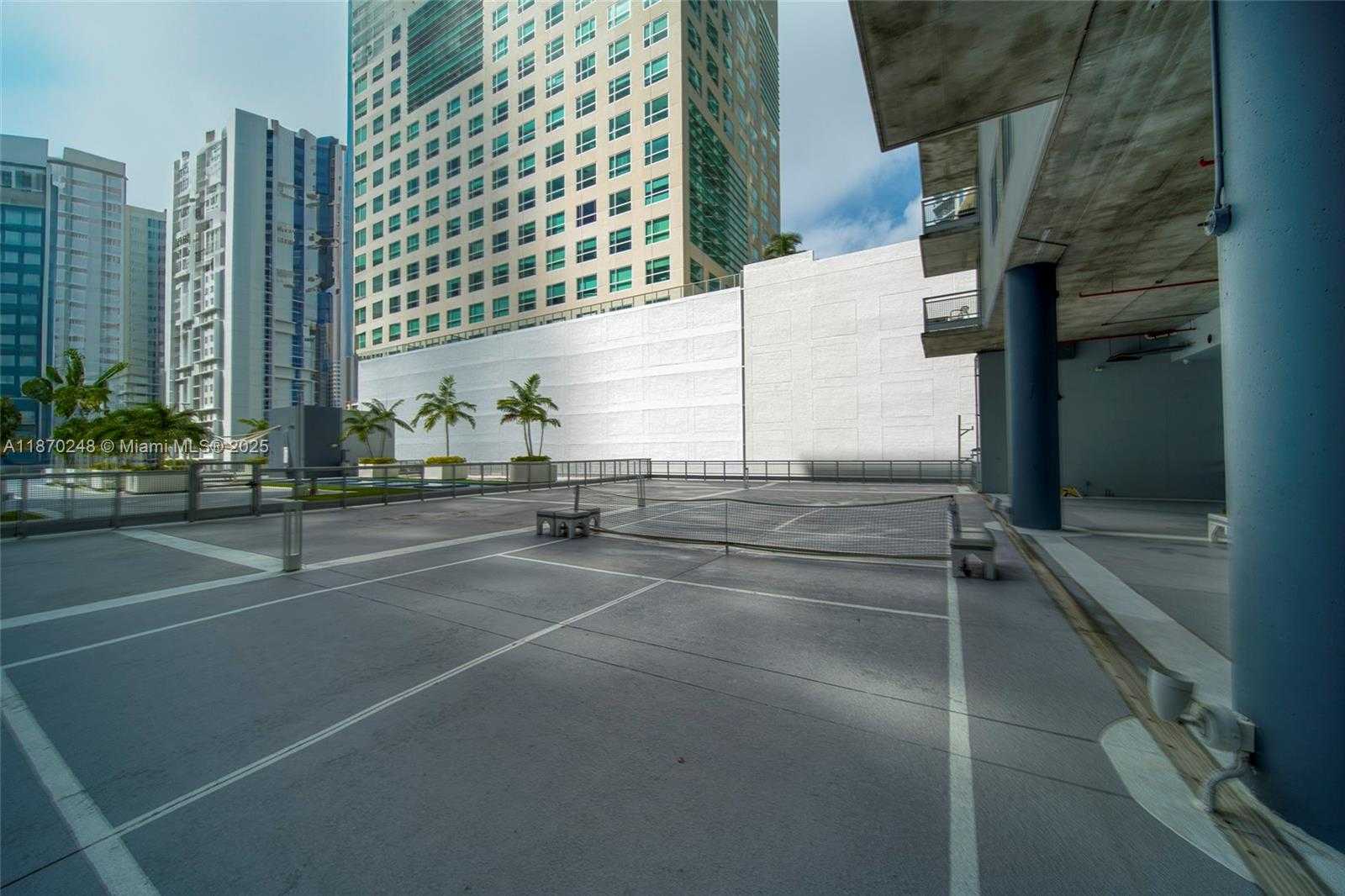 Small Image of 690 SOUTH WEST 1ST CT #1520, Miami Number 35