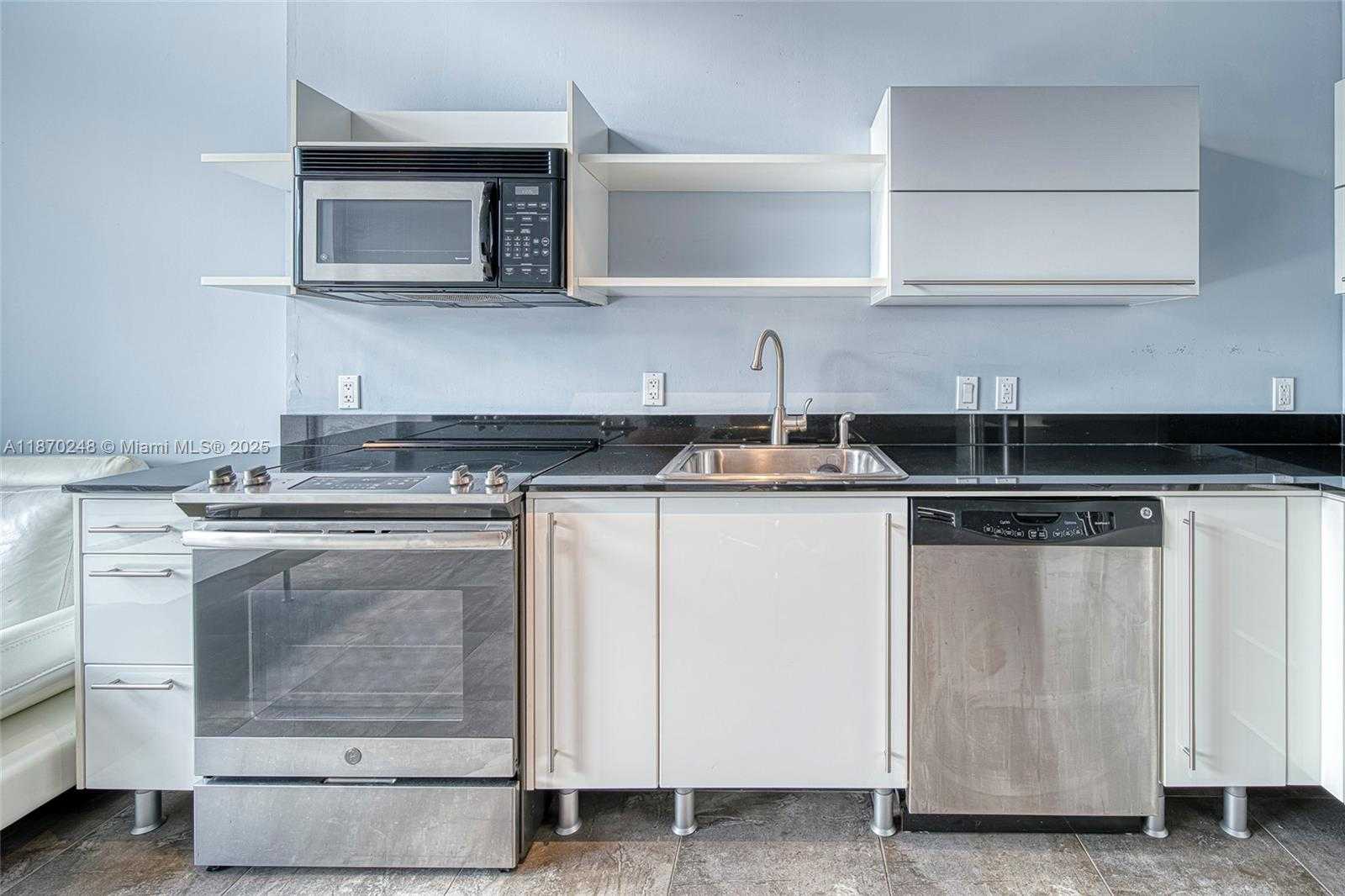Small Image of 690 SOUTH WEST 1ST CT #1520, Miami Number 9