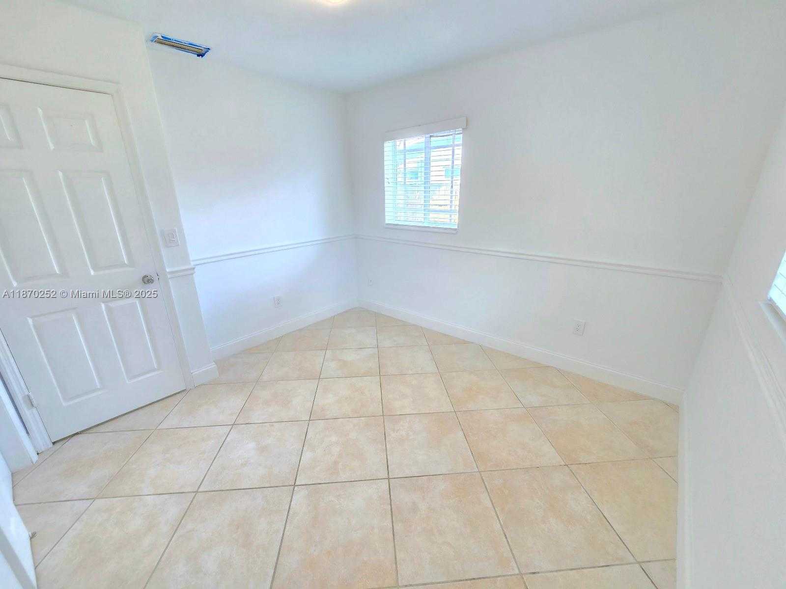 Small Image of 10330 SOUTH WEST 53RD ST #10330, Miami Number 15