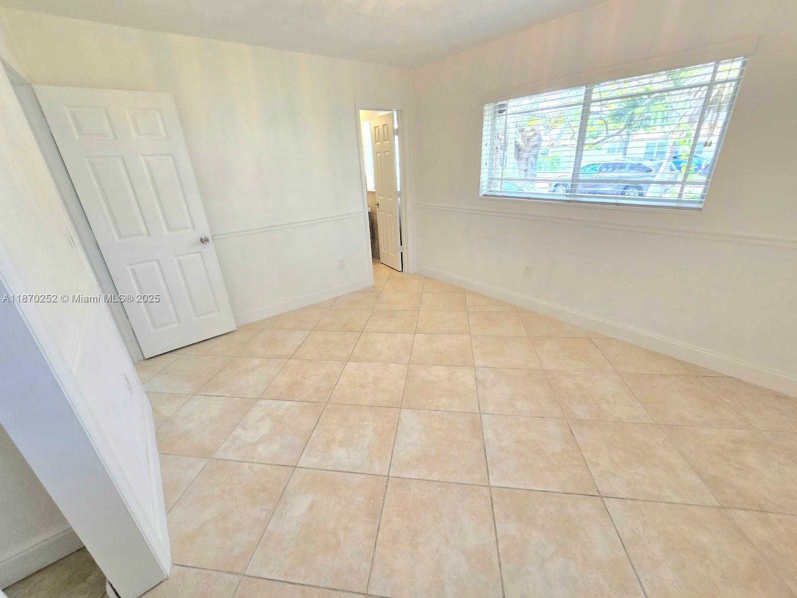 Small Image of 10330 SOUTH WEST 53RD ST #10330, Miami Number 17