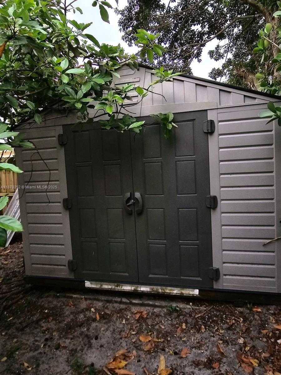 Small Image of 10330 SOUTH WEST 53RD ST #10330, Miami Number 23