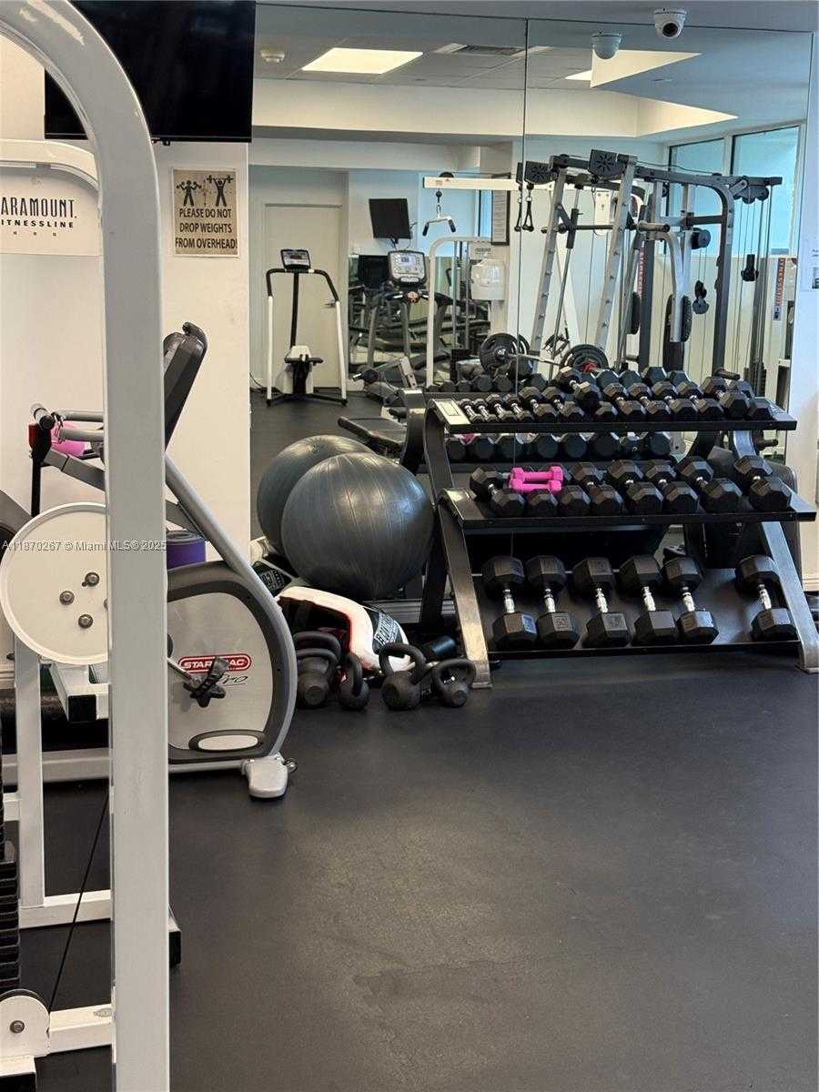 Small Image of 5900 COLLINS AVE #705, Miami Beach Number 34