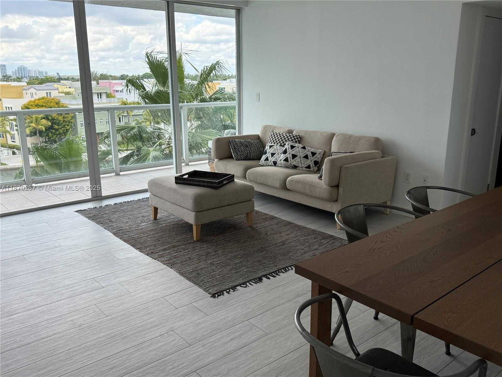 Small Image of 5900 COLLINS AVE #705, Miami Beach Number 8