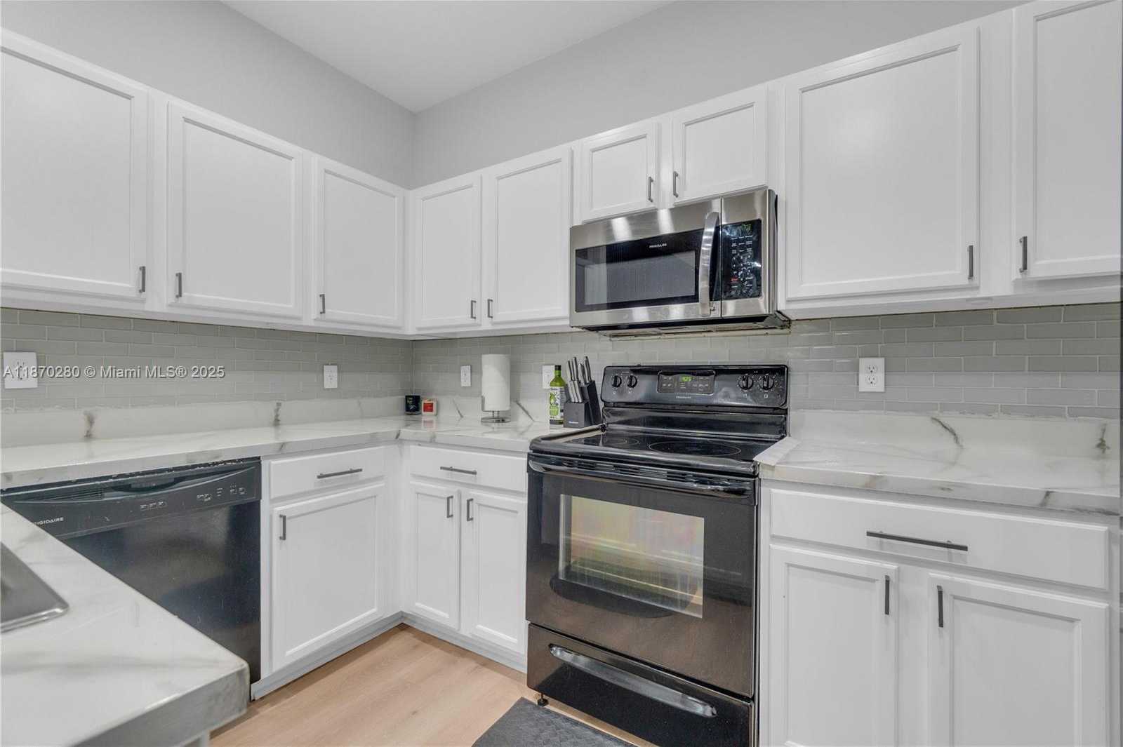 Small Image of 3529 NORTH WEST 29TH PL, Lauderdale Lakes Number 10