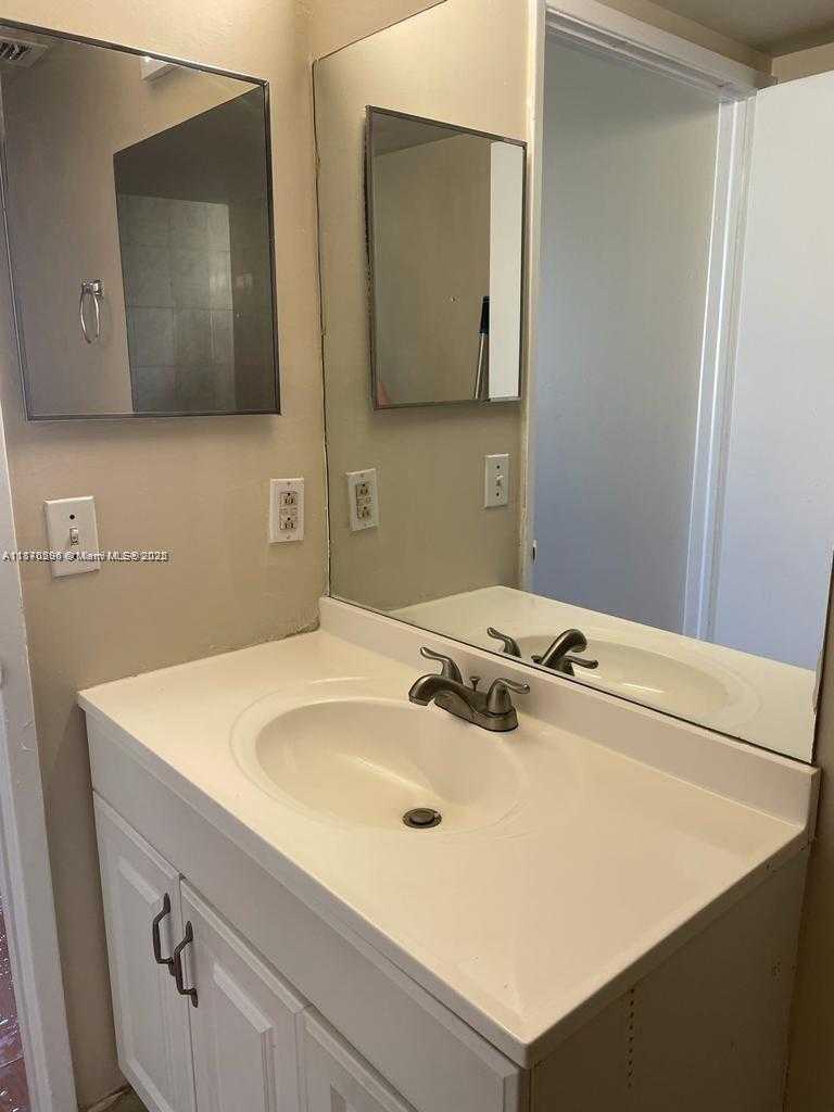 Small Image of 6065 NORTH WEST 186TH ST #304, Hialeah Number 10