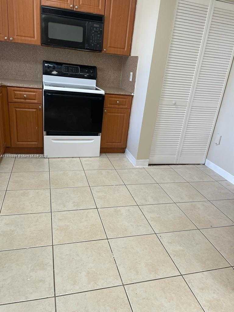 Small Image of 6065 NORTH WEST 186TH ST #304, Hialeah Number 7