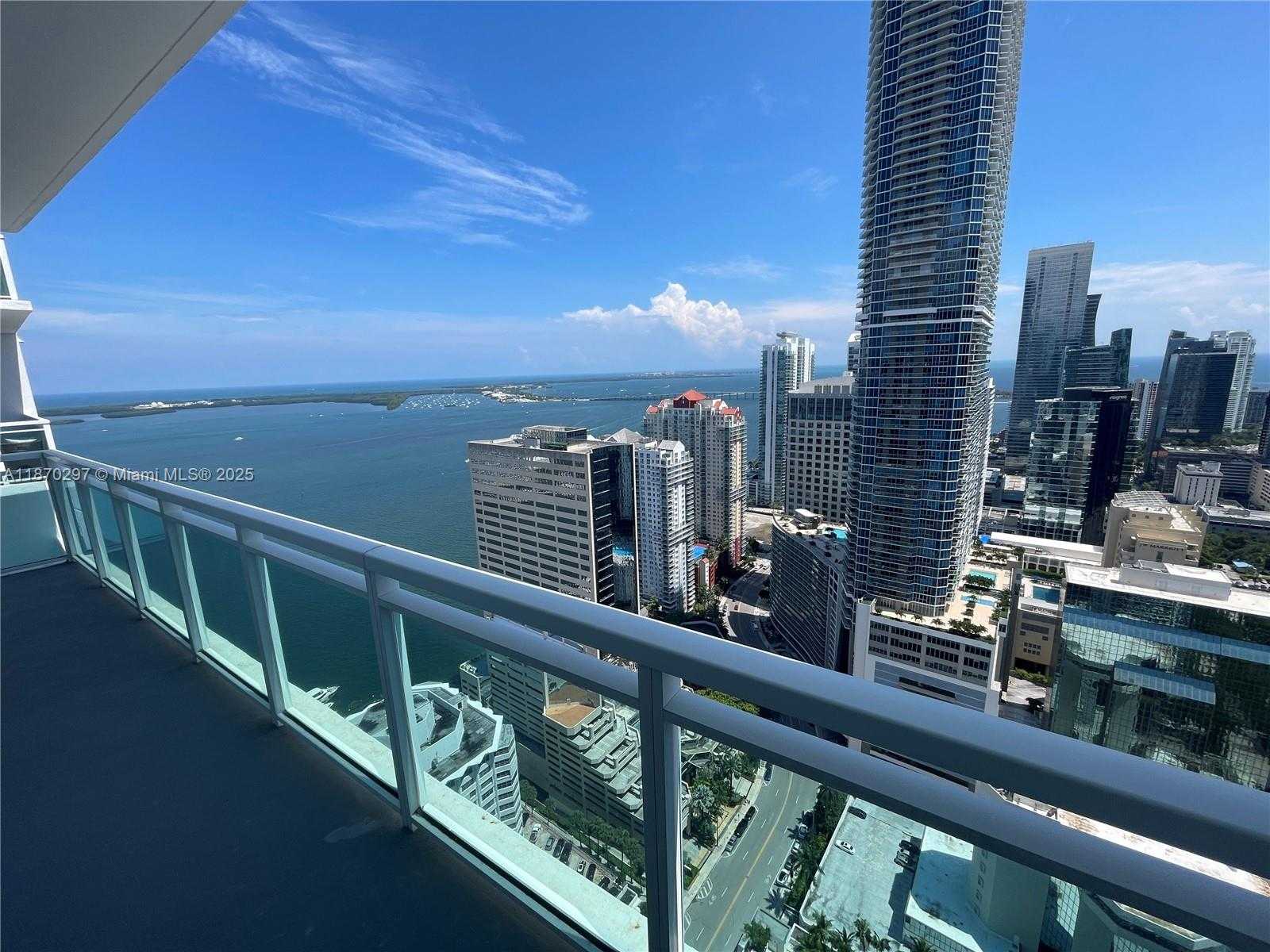 Small Image of 950 BRICKELL BAY DR #4407, Miami Number 19
