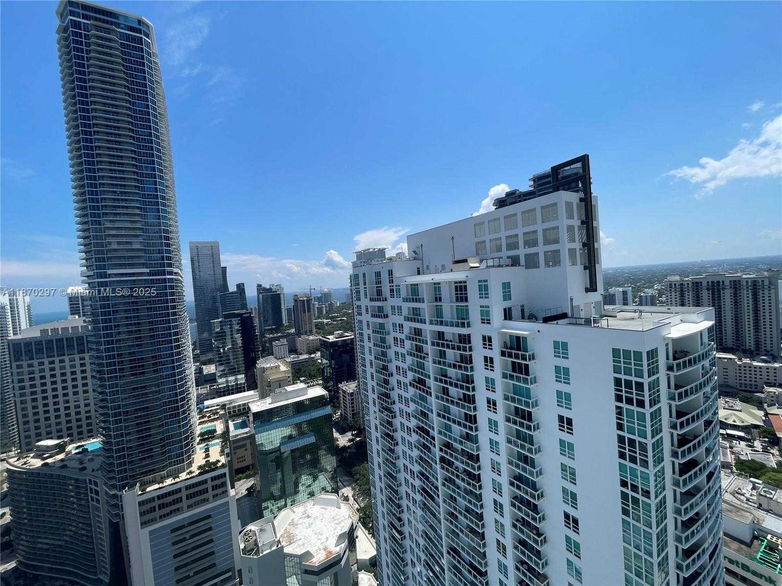 Small Image of 950 BRICKELL BAY DR #4407, Miami Number 23
