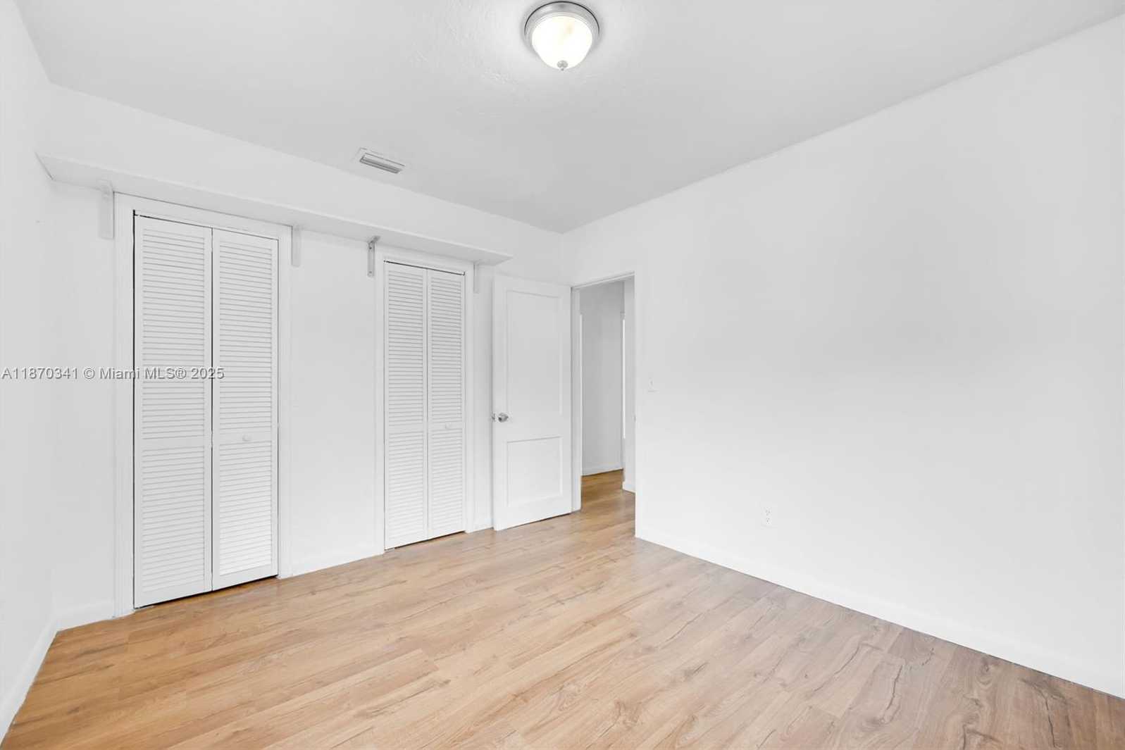 Small Image of 2622 SOUTH WEST 36TH AVE, Miami Number 7
