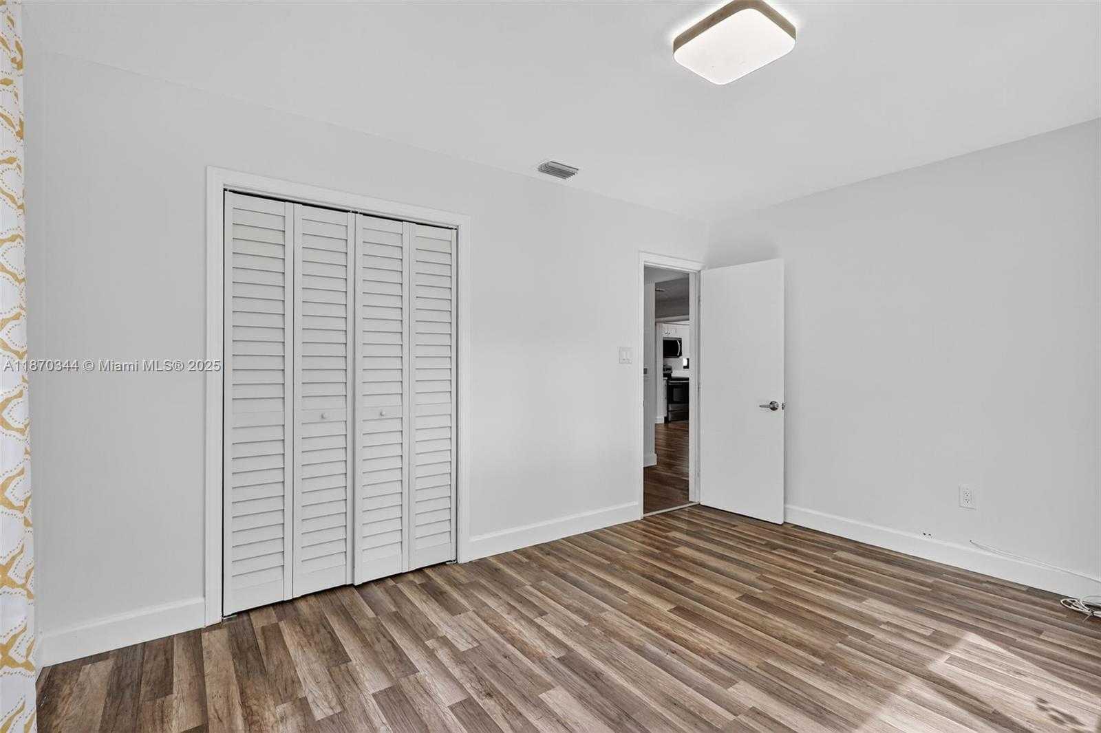 Small Image of 606 NORTH 28TH AVE, Hollywood Number 18
