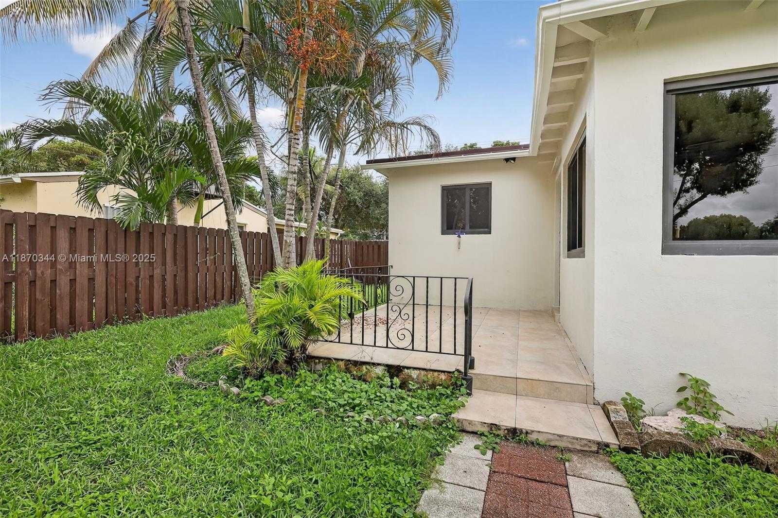 Small Image of 606 NORTH 28TH AVE, Hollywood Number 29