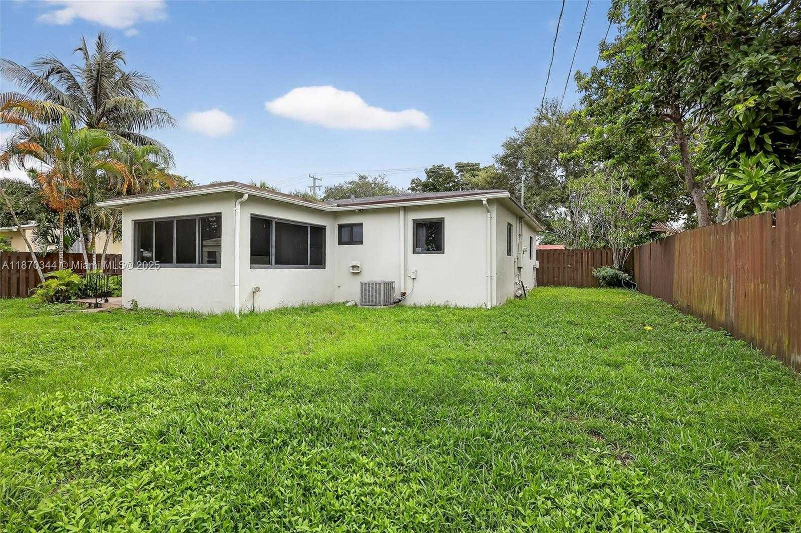 Small Image of 606 NORTH 28TH AVE, Hollywood Number 31