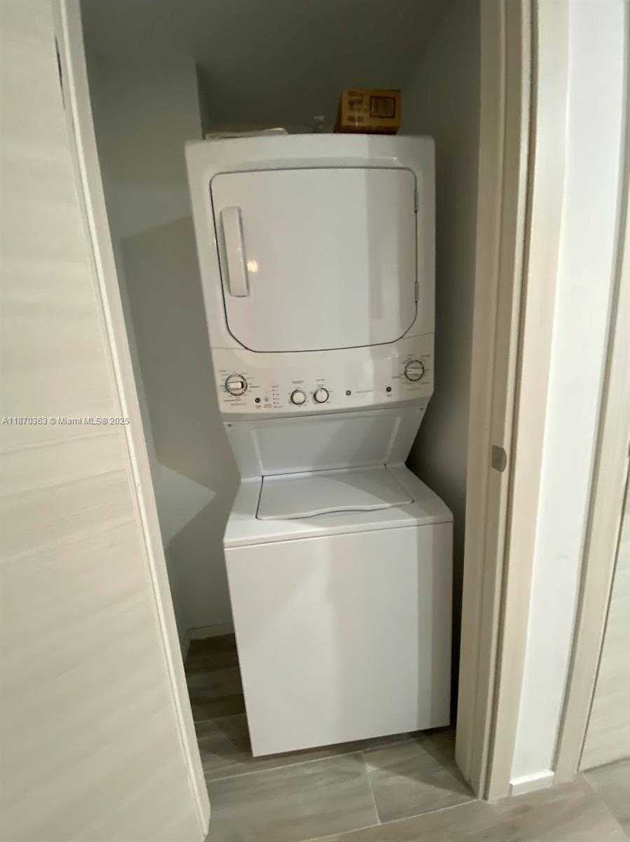 Small Image of 801 SOUTH MIAMI AVE #2008, Miami Number 12