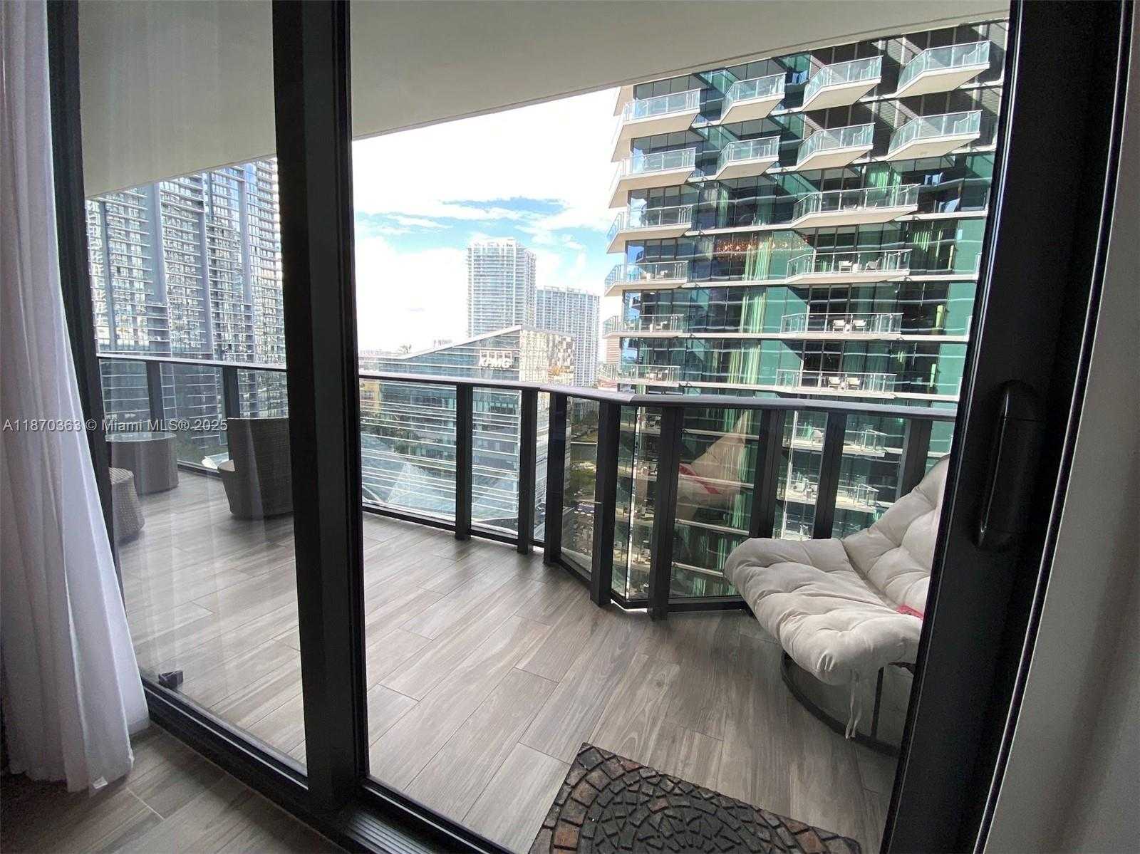 Small Image of 801 SOUTH MIAMI AVE #2008, Miami Number 20