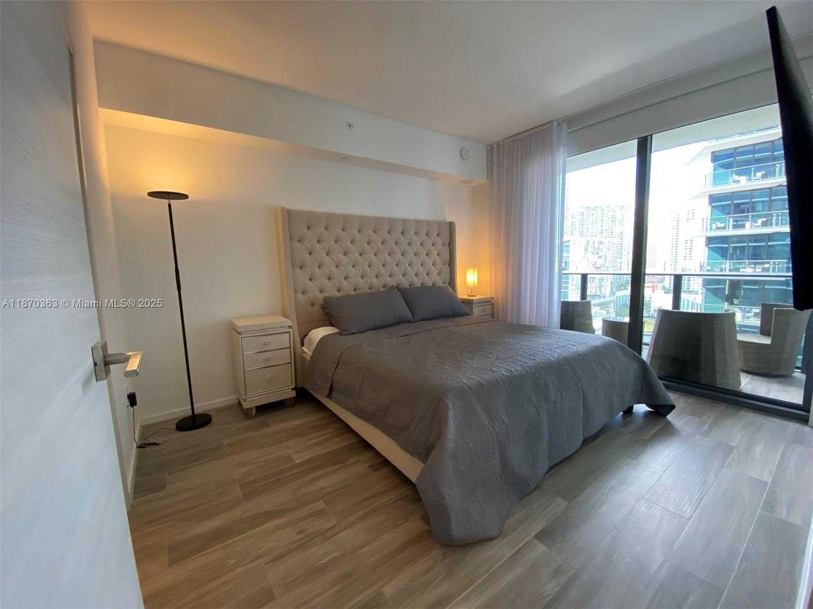 Small Image of 801 SOUTH MIAMI AVE #2008, Miami Number 21