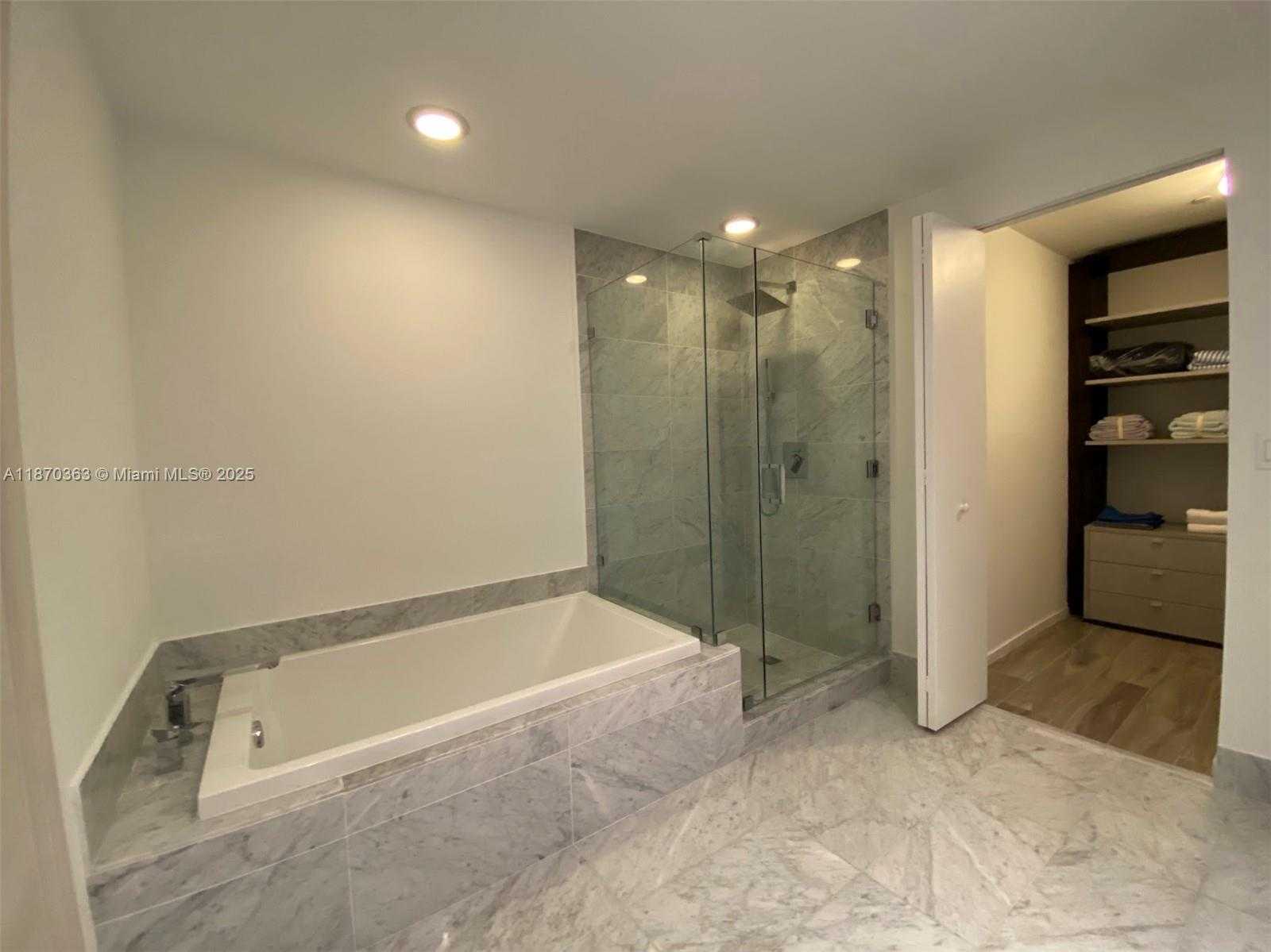 Small Image of 801 SOUTH MIAMI AVE #2008, Miami Number 24