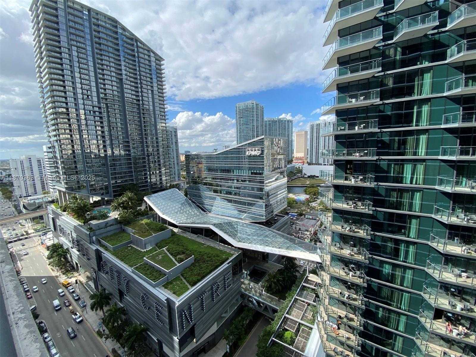 Small Image of 801 SOUTH MIAMI AVE #2008, Miami Number 31