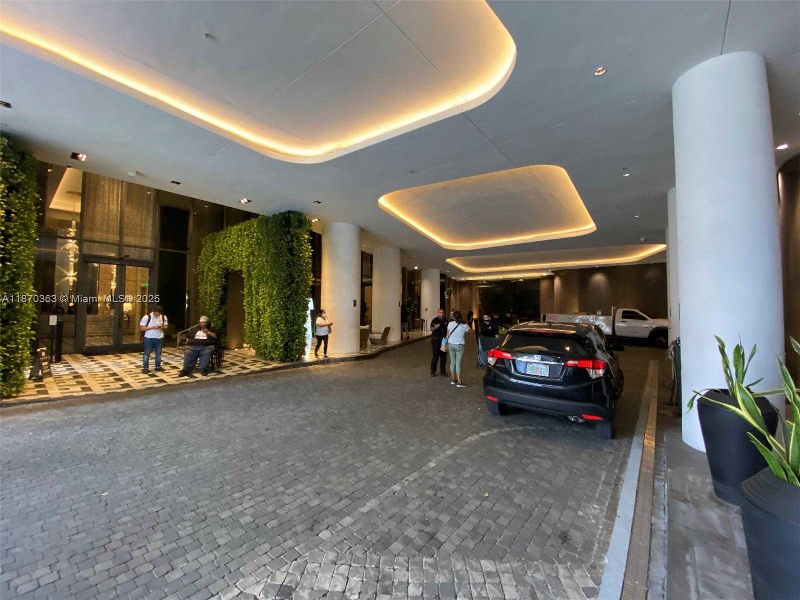Small Image of 801 SOUTH MIAMI AVE #2008, Miami Number 4