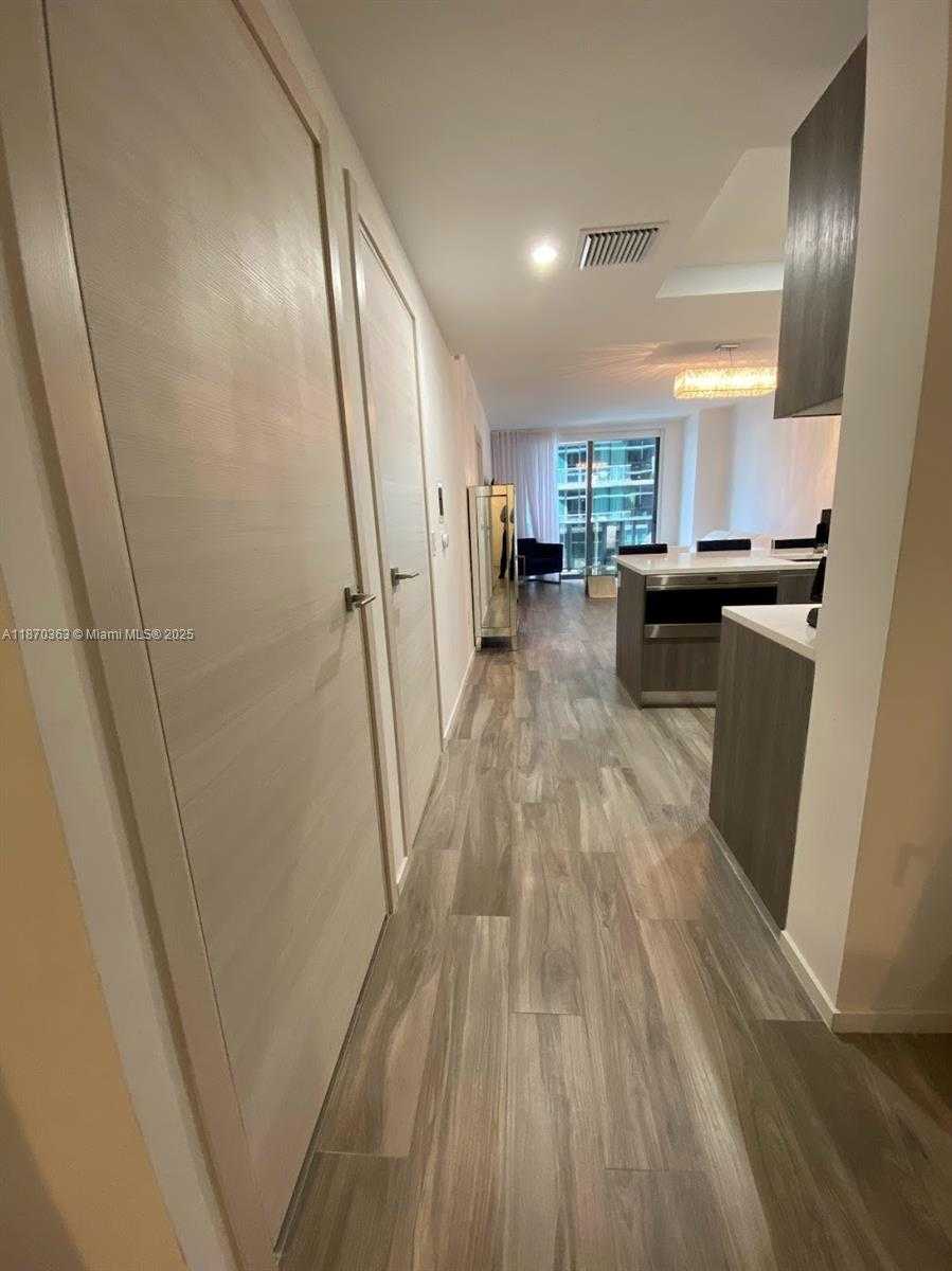Small Image of 801 SOUTH MIAMI AVE #2008, Miami Number 7